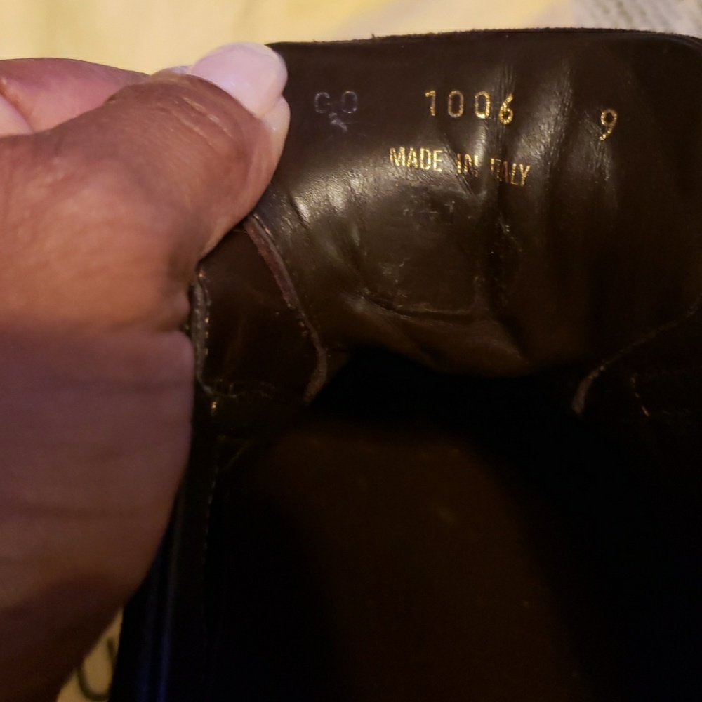 COPY - Vintage Louis Vuitton Sneakers - Picture 6 of 6